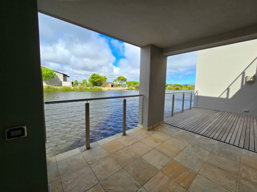 2 Bedroom Property for Sale in Oubaai Western Cape